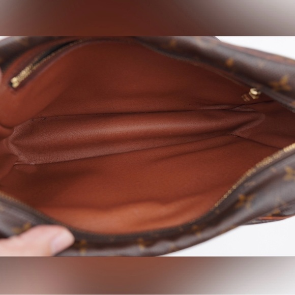 Louis Vuitton Monogram Nile Shoulder Cross Body Bag - Picture 7 of 12